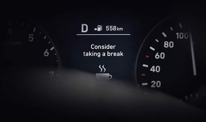 Hyundai i30 Fastback - Asistent sledování pozornosti řidiče (DAW)