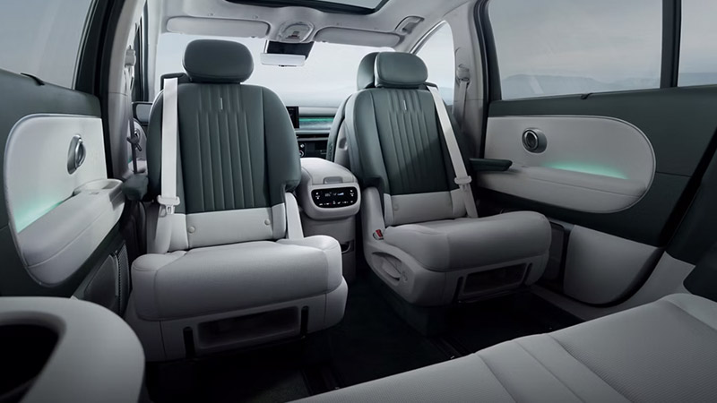 Hyundai IONIQ 9 - Druhá řada otočných sedadel Hyundai IONIQ 9