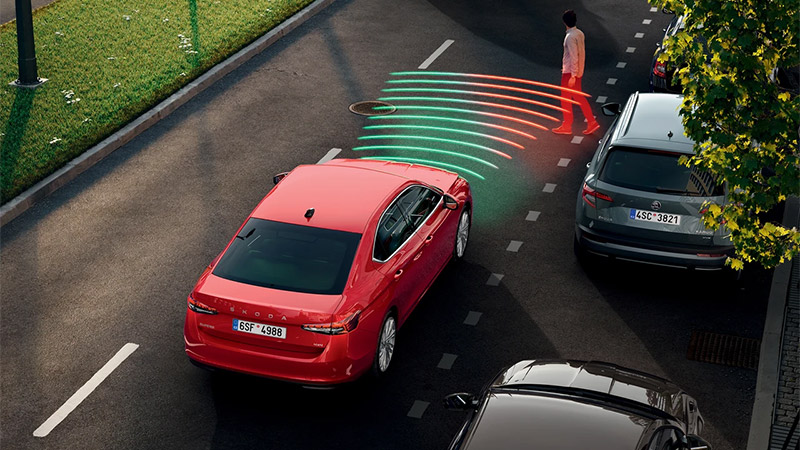 skoda superb combi sportline front assist