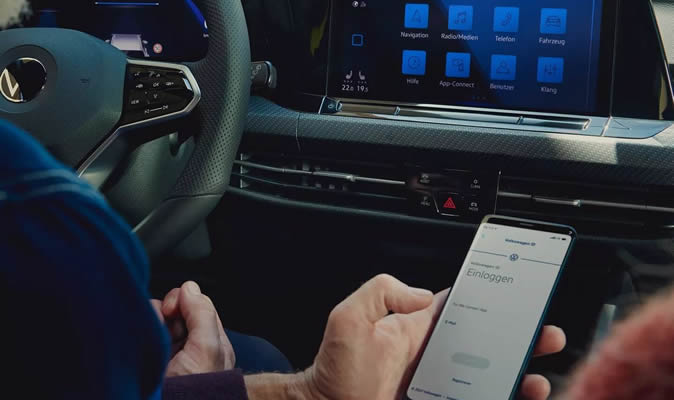 Volkswagen Golf 8 GTD - Bezdrátové rozhraní App-Connect