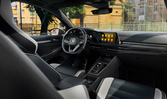 Volkswagen Golf 8 GTD - Interiér