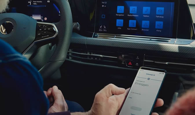Volkswagen Golf Variant - App Connect
