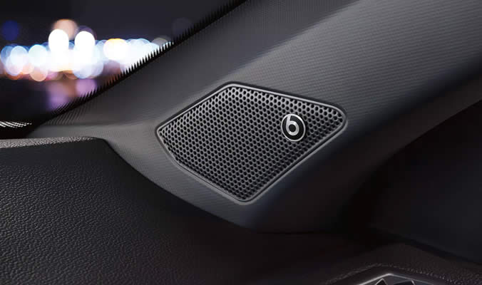 Volkswagen T-Roc R - Audio systém beats