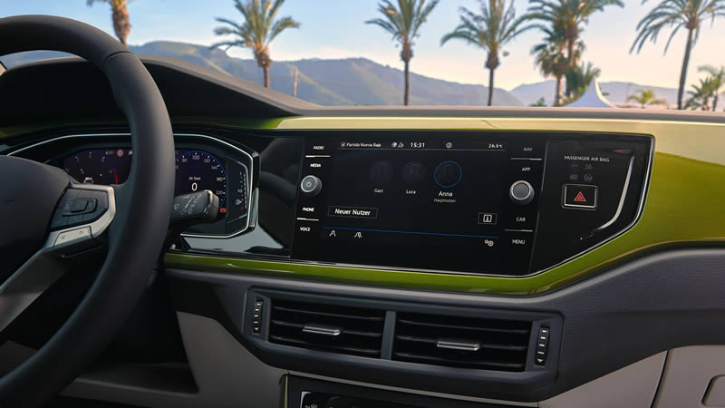 vw taigo 2021interier navigacni system discover media